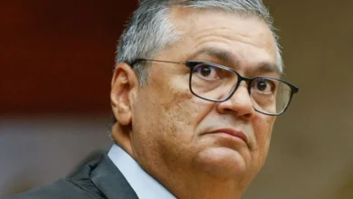 Flávio Dino dá 48 horas para Câmara dar esclarecimentos