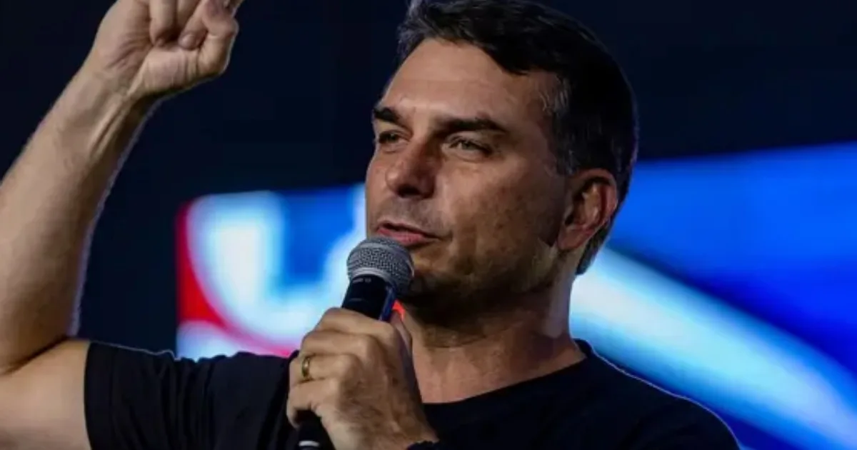 Flávio dispara contra Lula após reunião com Trump