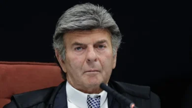 Fux nega pedido da Alerj e mantém Ricardo Couto no governo do Rio