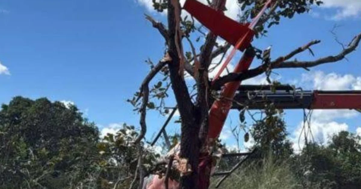 Helicóptero de Henrique e Juliano cai no Tocantins