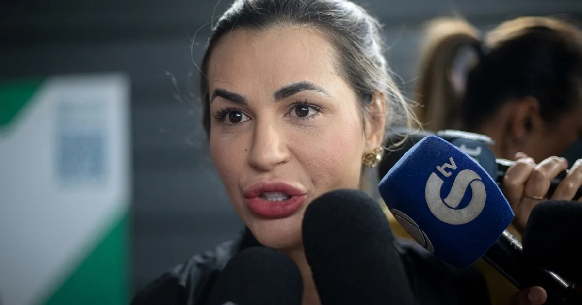 Influenciadora Deolane Bezerra é presa em condomínio de luxo por suposta ligação com o PCC