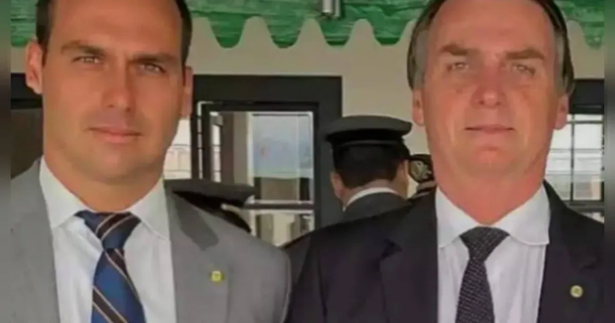 Jair Bolsonaro se revolta ao saber da estratégia de Eduardo Bolsonaro