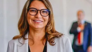 Janja rouba a cena em posse no TSE e atitudes da primeira-dama viram assunto