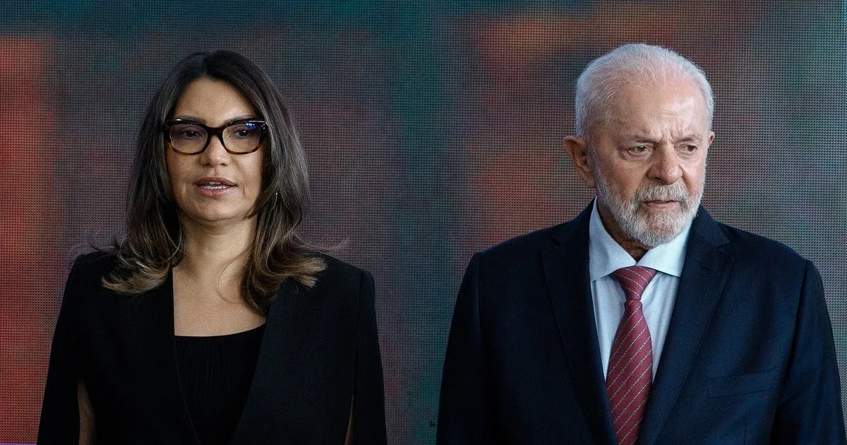 Juiz nega pedido para excluir post de Nikolas sobre Janja e Lula