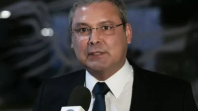 Lindbergh pede prisão de Flávio Bolsonaro; entenda