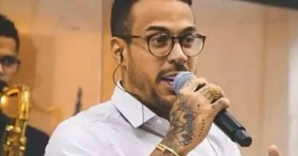 Lua de mel em Dubai termina com prisão de cantor