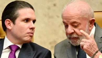 Lula liga para Motta e agradece pela aprovação da PEC do fim da 6x1