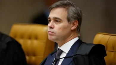 Mendonça determina que Vorcaro retorne à cela especial