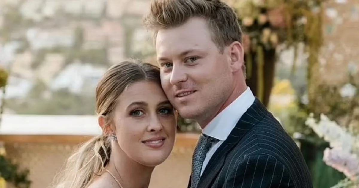 Michael Schumacher reaparece após 10 anos em casamento da filha
