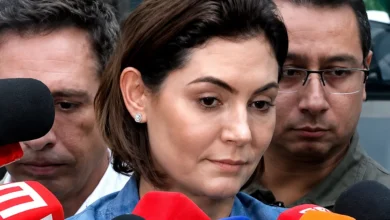 Michelle é questionada sobre áudios e resposta chama atenção
