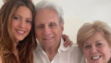 Pai de Shakira sofre AVC, e cantora atrasa show após receber notícia momentos antes da apresentação