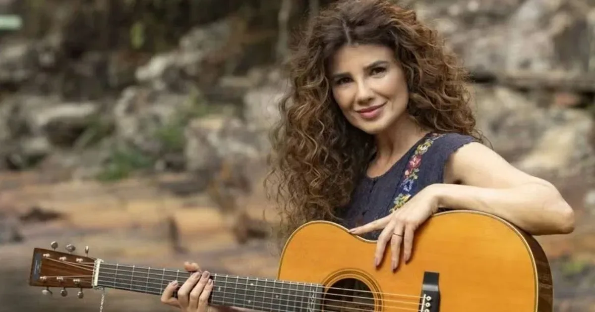 Paula Fernandes se torna fantasma no enredo de Coração Acelerado