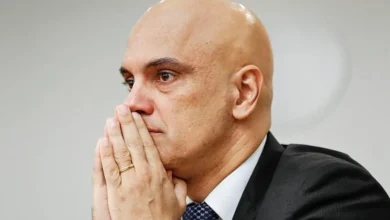 Pesquisa mostra 57% de eleitores brasileiros a favor do impeachment de ministros do STF