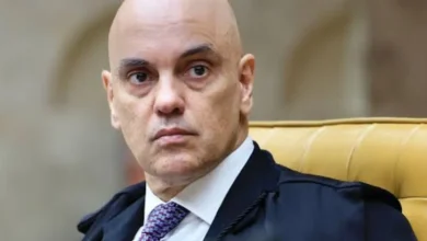 PF descobre vazamento de dados sobre Alexandre de Moraes e Vorcaro