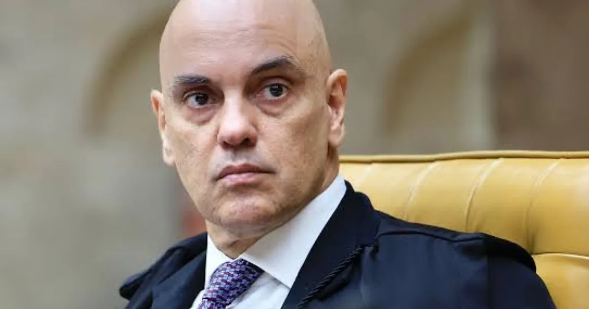 PF descobre vazamento de dados sobre Alexandre de Moraes e Vorcaro