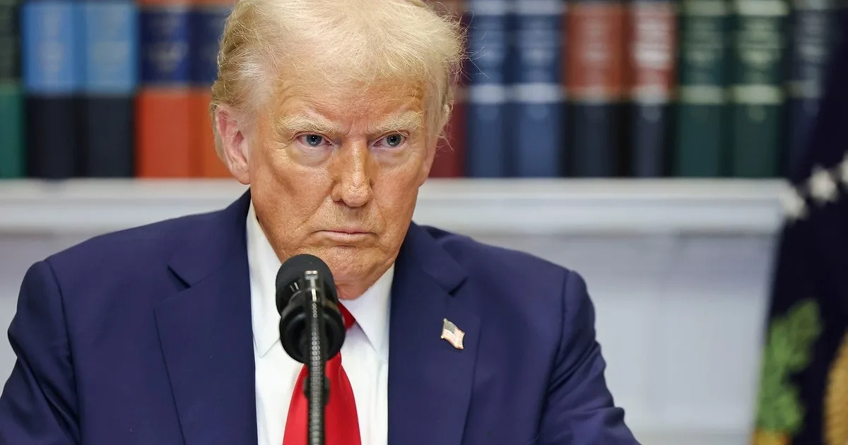 Trump diz que EUA começarão a escoltar navios no Estreito de Hormuz