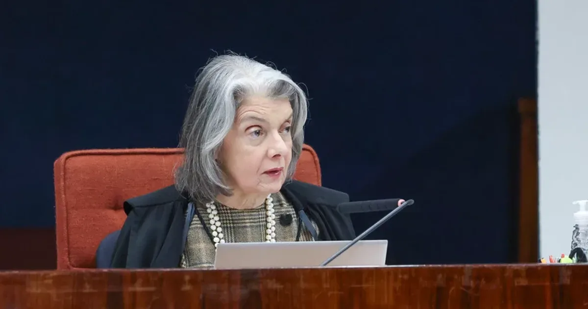 Urgente: Cármen Lúcia derruba decisão de Moraes e cancela multa contra conta no X