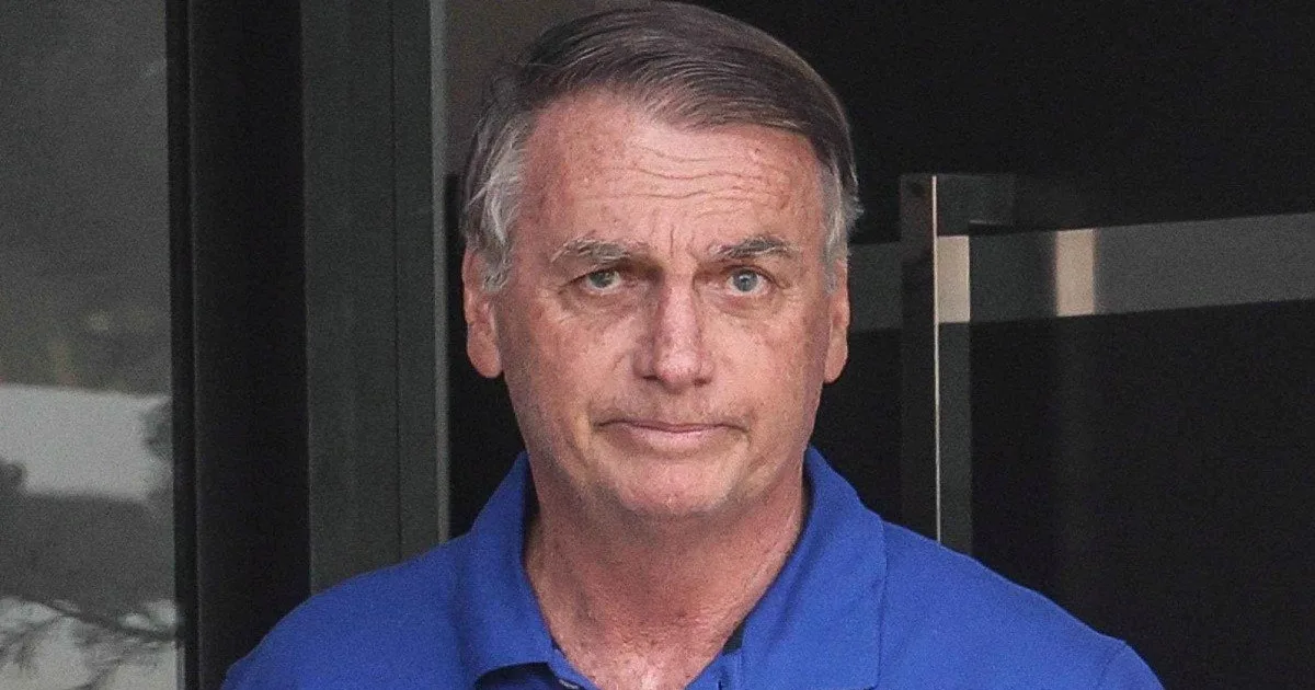 Apreensão de arma pode fazer Bolsonaro voltar para a Papudinha; entenda