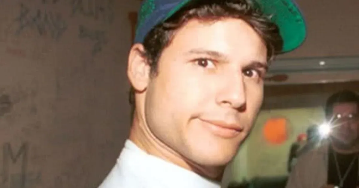 Carta psicografada atribuída a Dinho, dos Mamonas Assassinas, volta a emocionar fãs