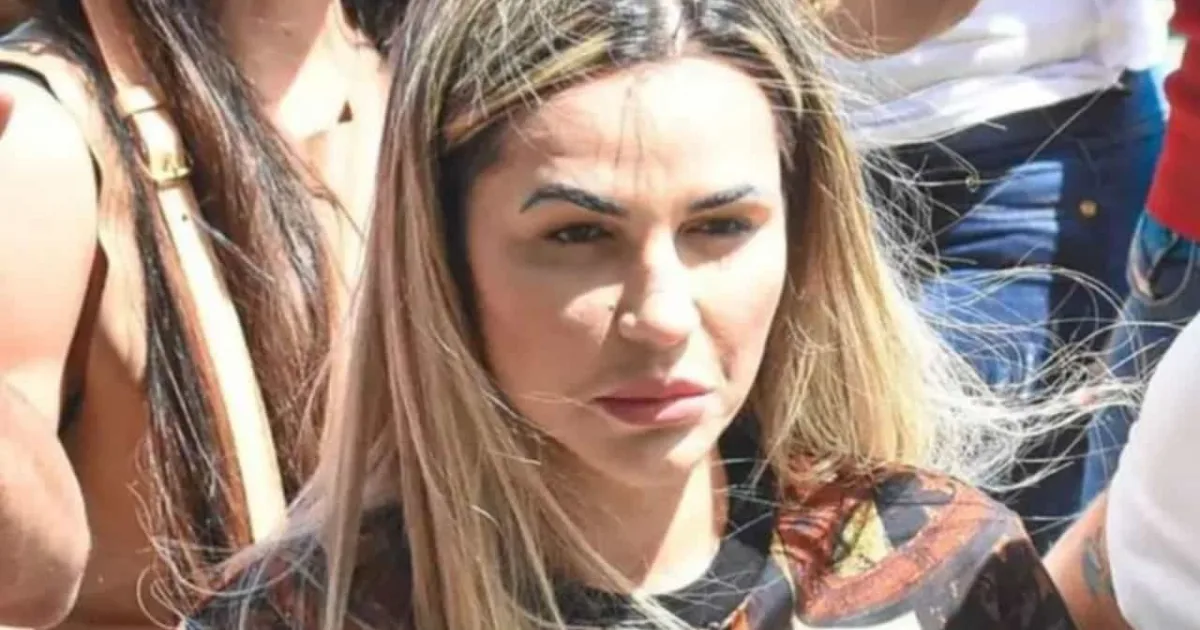 Deolane Bezerra recebeu pratos com fezes e já matou 4 escorpiões