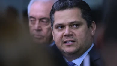 Em meio à delação, Alcolumbre nega ter recebido dinheiro de Daniel Vorcaro