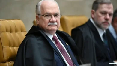 Fachin cria grupo para analisar pagamentos extras a magistrados e discutir mudanças no sistema