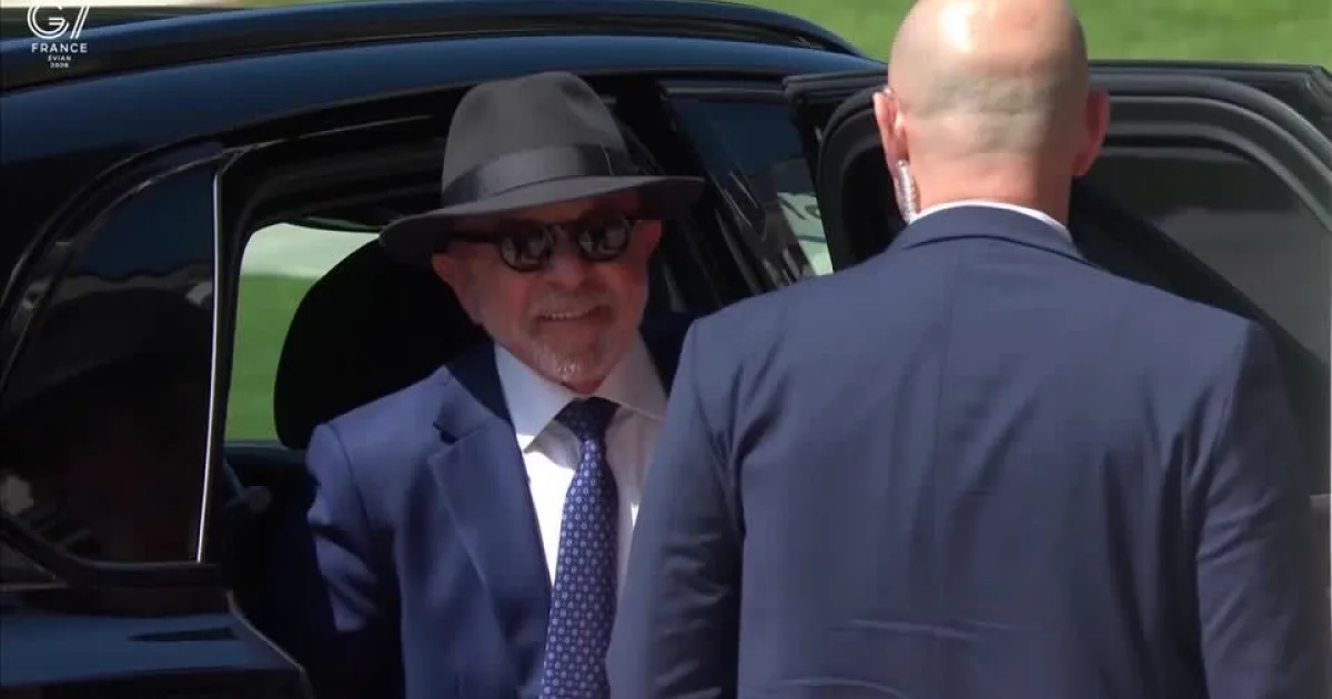 G7: Lula é flagrado dando bronca em Mauro Vieira por chegar cedo a reunião