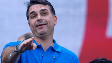 Irmão de Michelle diz que Flávio é candidato e nega boicote