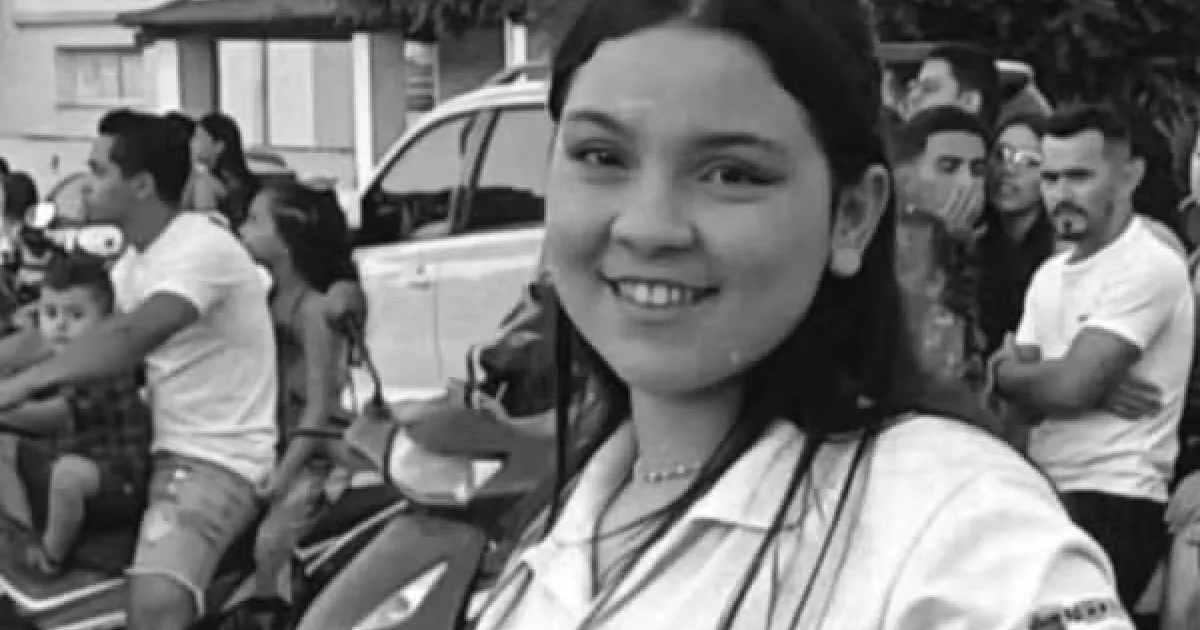 Jovem estudante saiu para passear de moto e foi encontrada sem vida