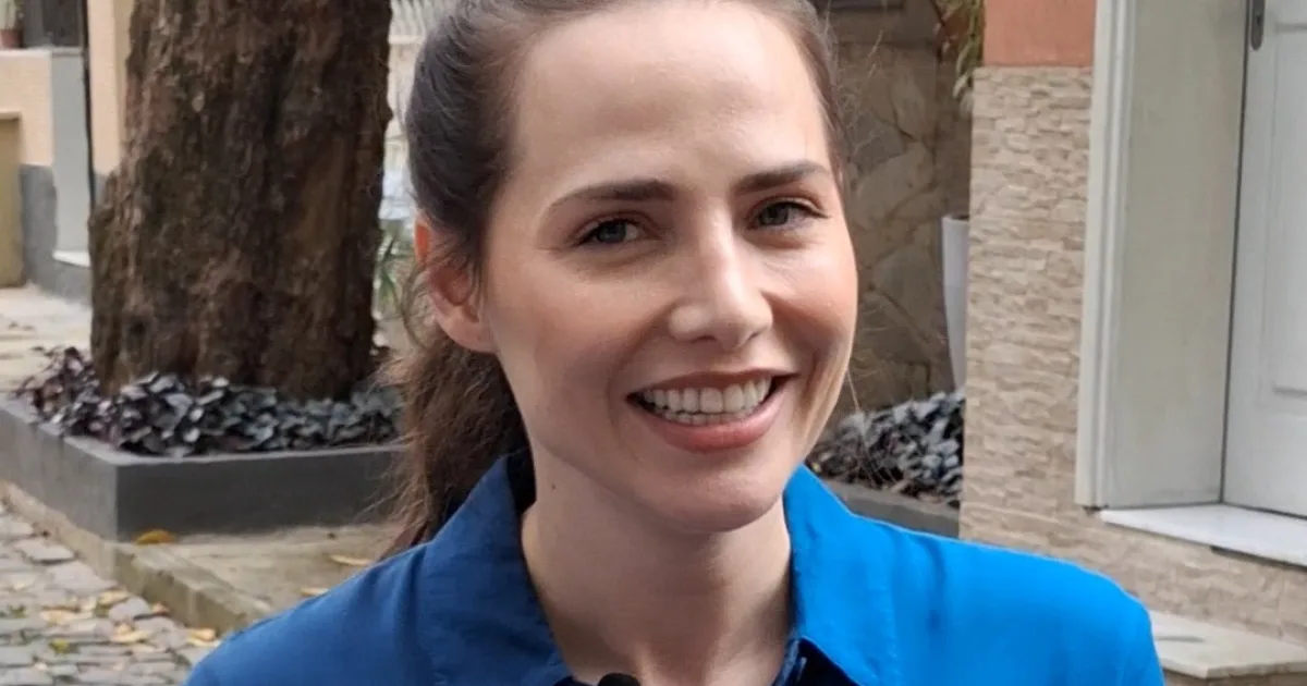 Letícia Colin revela palpites sobre o mistério central de “Quem Ama Cuida”