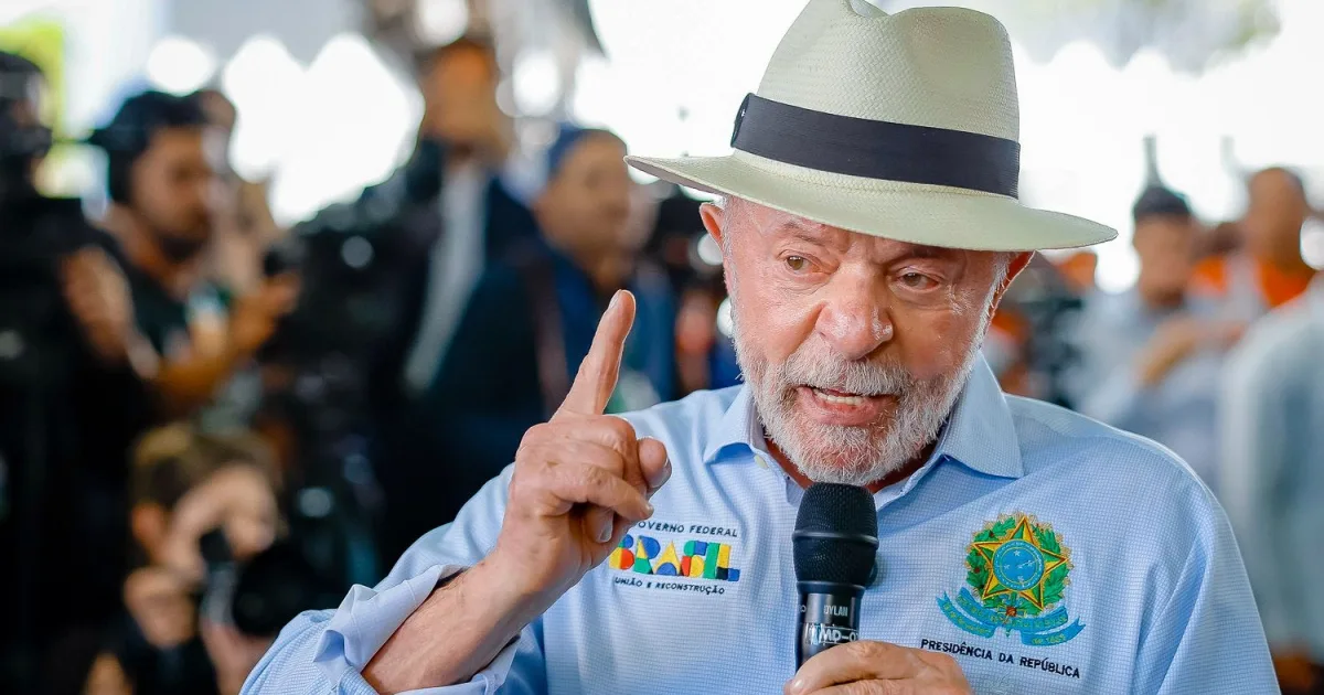 Lula reage à proposta de tarifaço dos EUA e eleva tom contra Bolsonaros