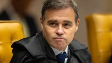 Mendonça toma decisão em ação do PT envolvendo apoio a Flávio
