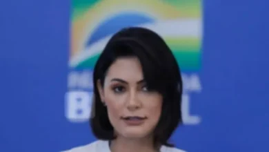 Michelle processa Janones no STF