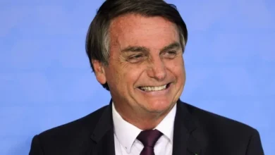 Moraes dá autorização a Bolsonaro e decisão é confirmada