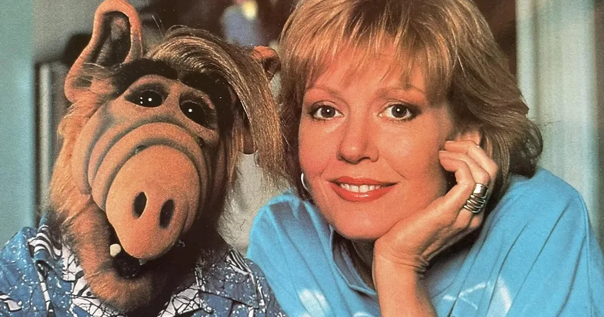 Morre Anne Schedeen, estrela da série Alf: O ETeimoso