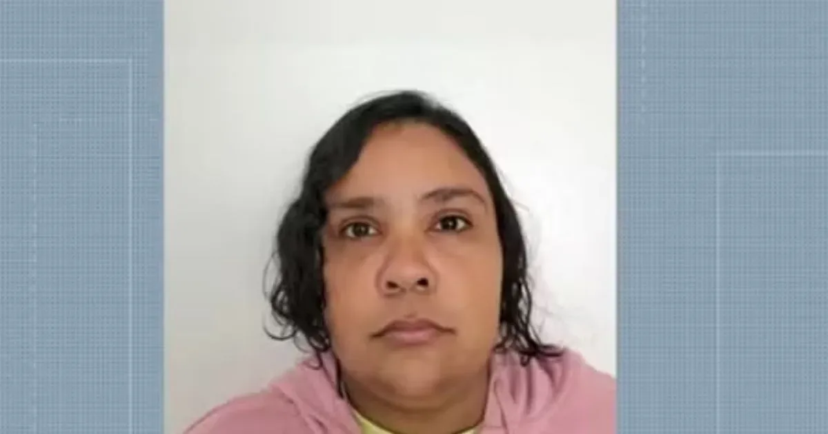 Mulher de 37 anos finge ter 12 anos e consegue ser adotada em SC