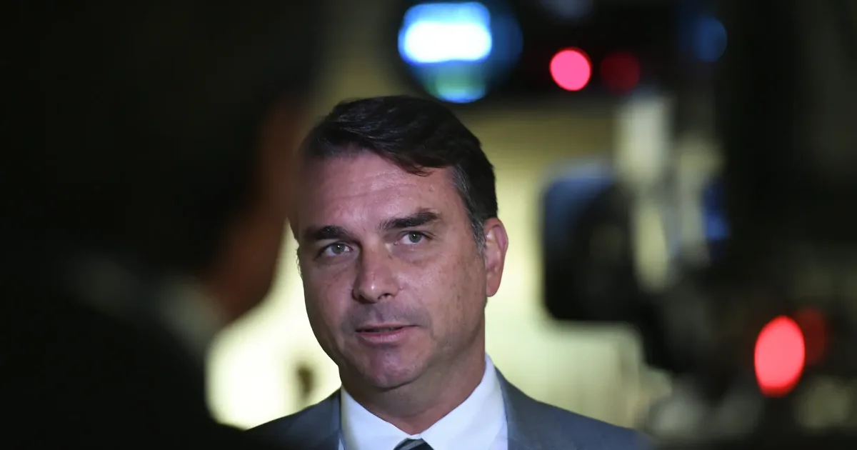 PL define data de convenção para lançar candidatura de Flávio Bolsonaro à Presidência
