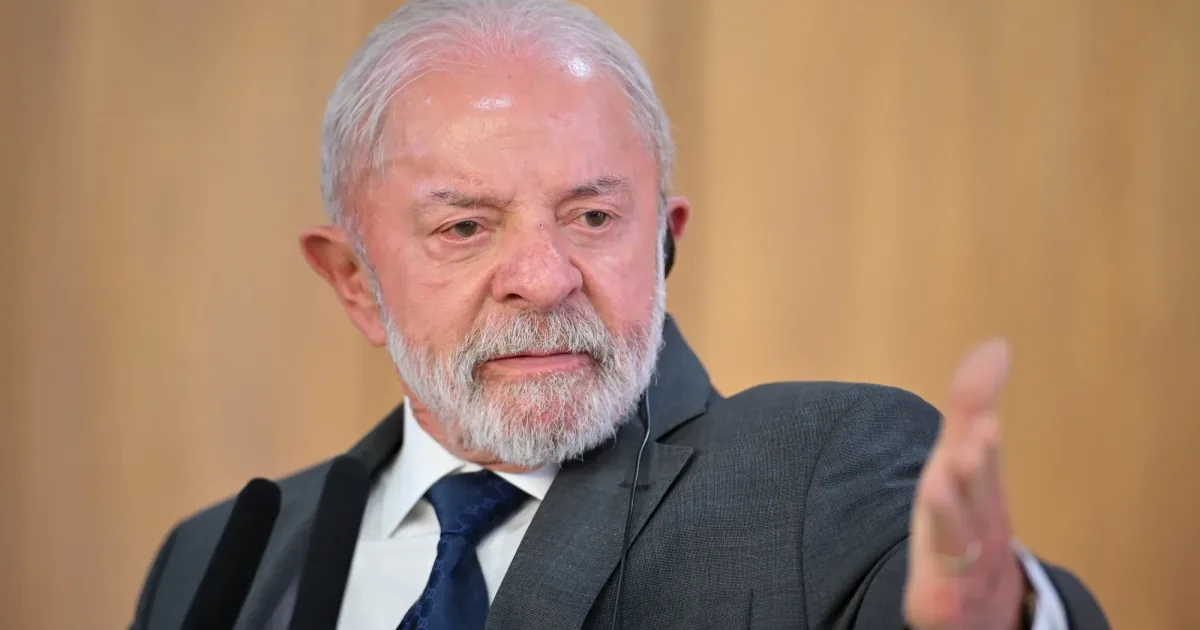 PT não recua e segue vinculando Master a Flávio após desdobramentos envolvendo Jaques Wagner