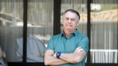 Relatório médico aponta aumento das crises de soluço de Bolsonaro, mas quadro segue estável