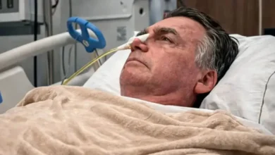 Relatório médico aponta aumento de crises de soluço em Bolsonaro, mas quadro segue estável
