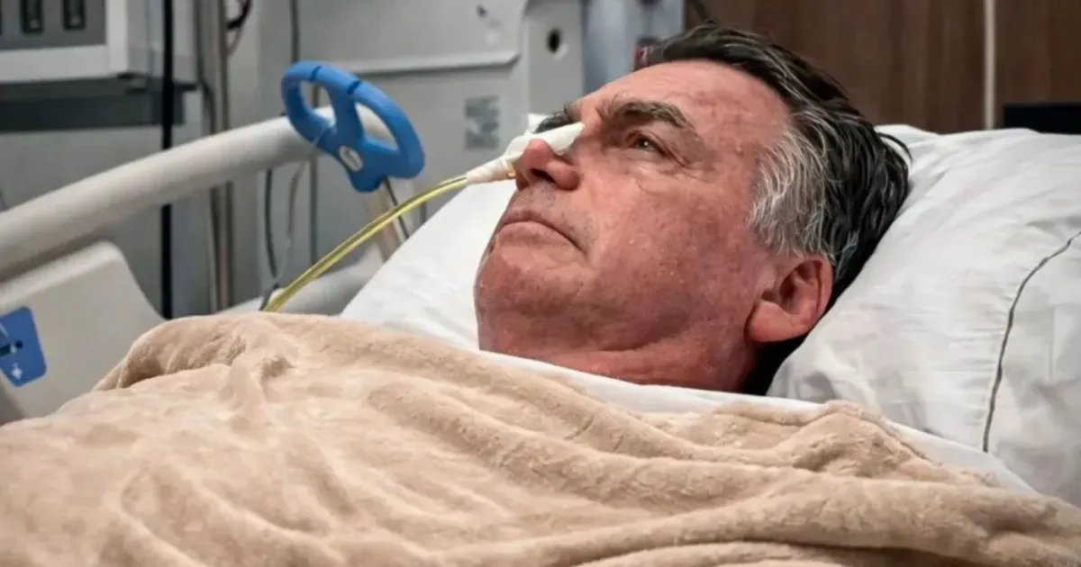Relatório médico aponta aumento de crises de soluço em Bolsonaro, mas quadro segue estável