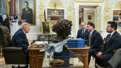 Trump elogia Flávio Bolsonaro após encontro na Casa Branca