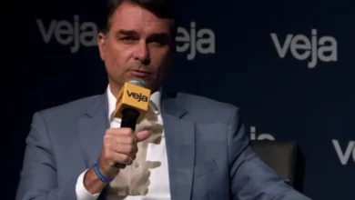 TSE manda retirar do ar postagem com deep fake sobre Flávio e Vorcaro