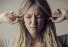 Zumbido no ouvido? Entenda o alerta que esse sintoma pode representar