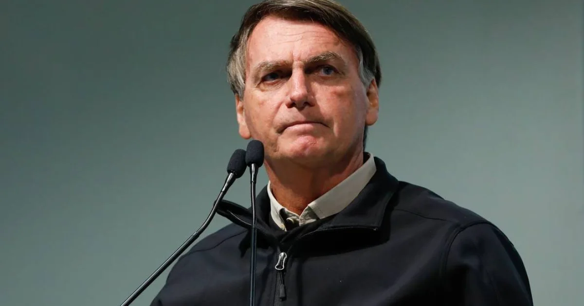 Advogado de Bolsonaro expõe a completa incoerência de Moraes