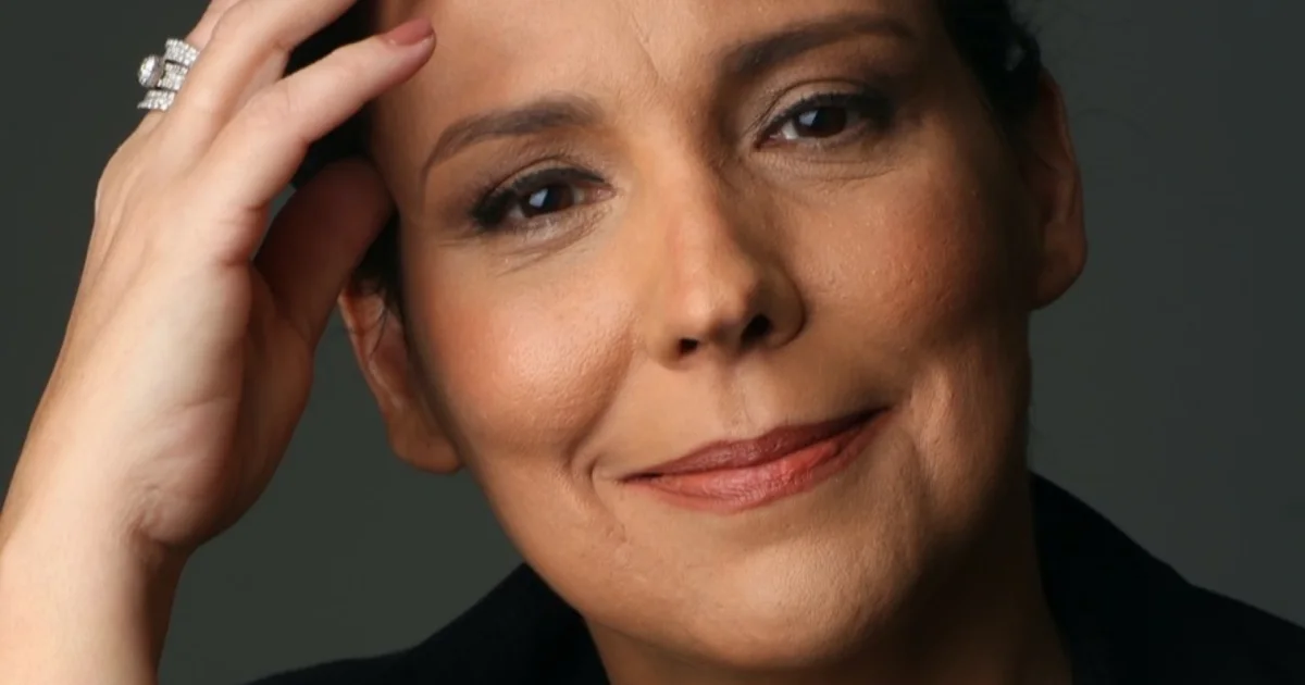 Ana Beatriz Nogueira luta contra doença rara e esclarece estado de saúde
