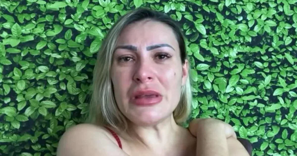 Andressa Urach faz apelo público ao Bispo Edir Macedo: "Tem que me perdoar"