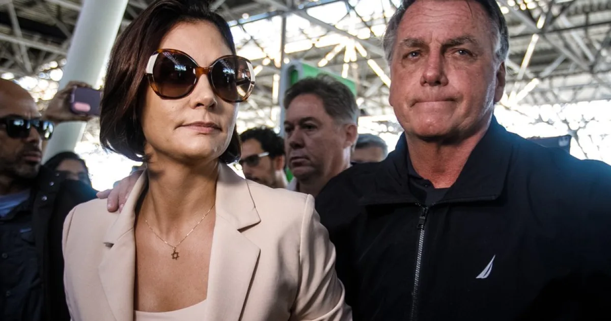 Bolsonaro apoia candidatura de Michele mesmo após briga com Flávio