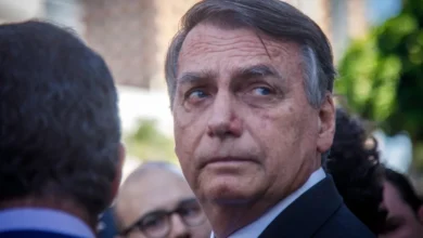 Bolsonaro recorre ao STF e pede a Moraes liberação de visitas políticas