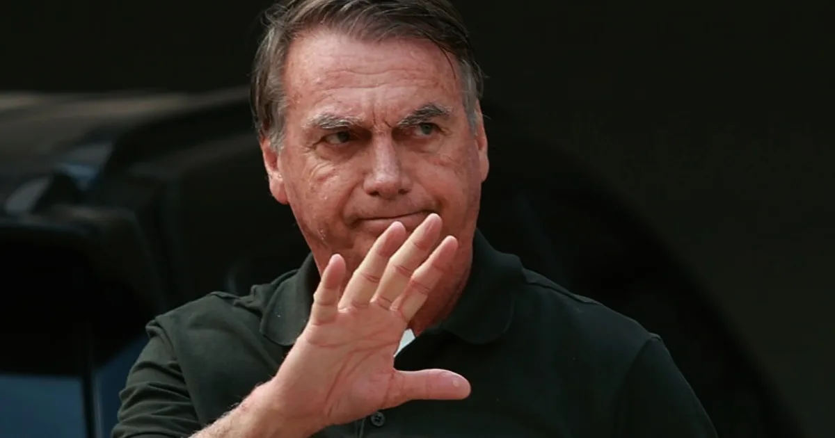 Defesa confirma entrega das armas de Bolsonaro à PF nesta segunda